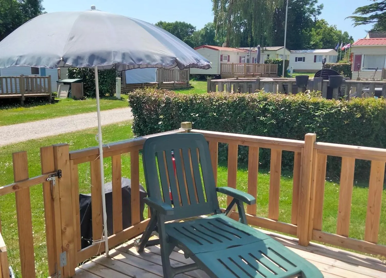 Camping Paradis Du Quinquis - Mh 3 Chambres Клоар-Карноэ