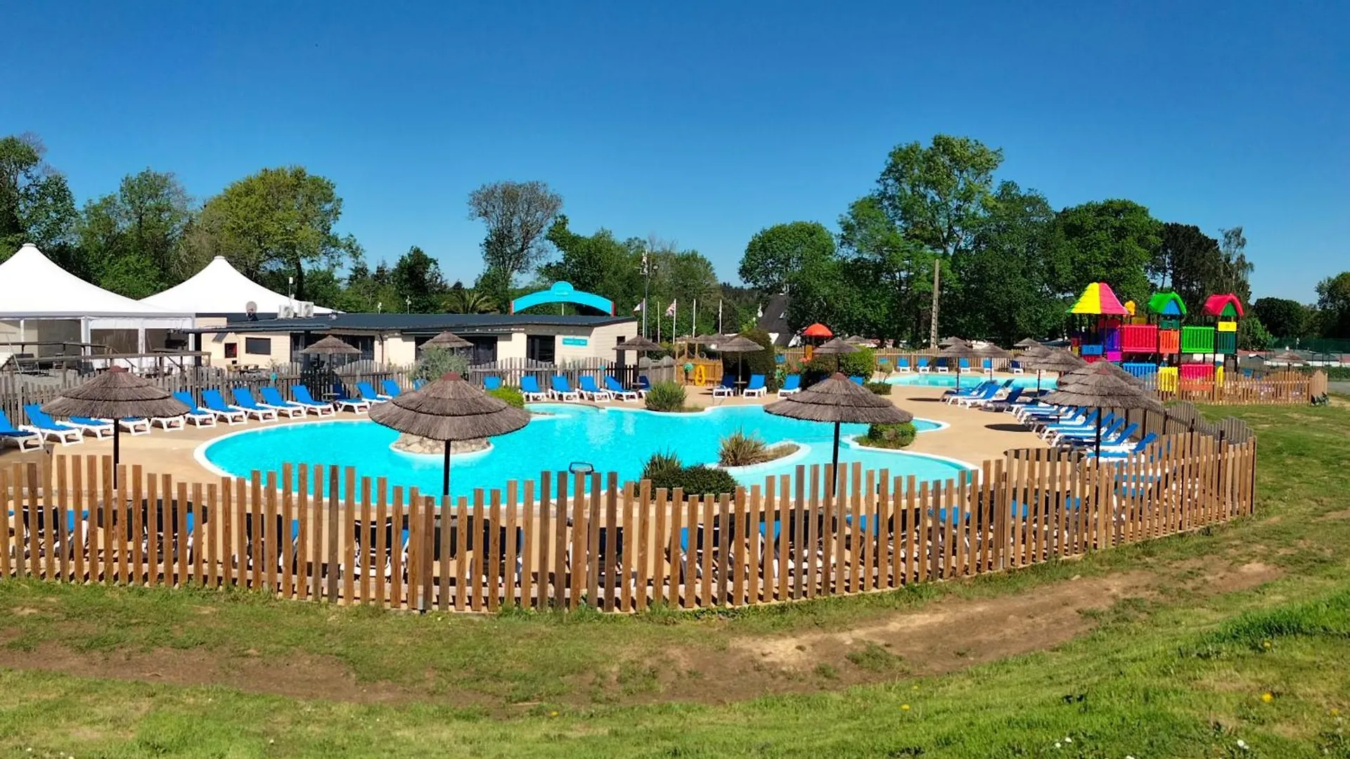 Кемпинг Camping Paradis Du Quinquis - Mh 3 Chambres Клоар-Карноэ